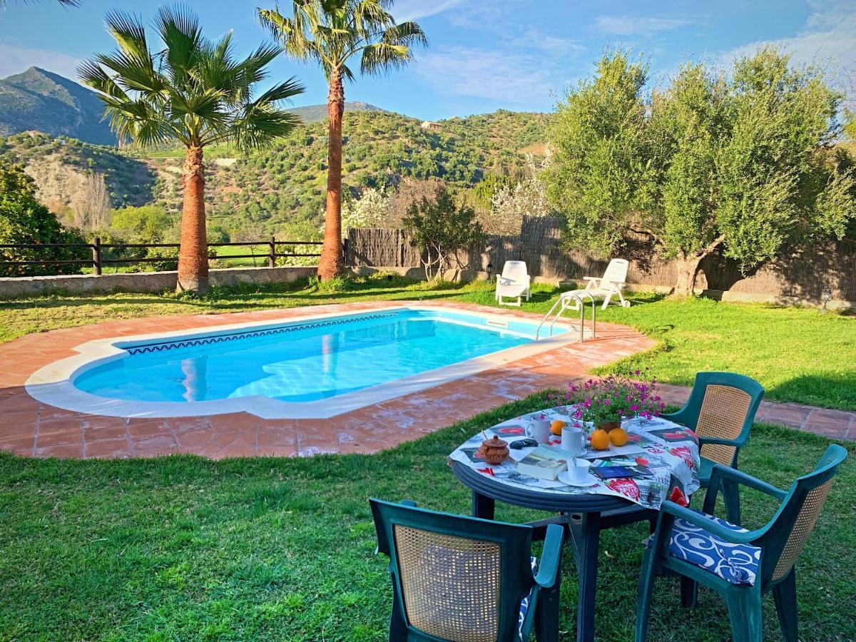 Vivelorural Casa Y Piscina En Zahara De La Sierra Villa Ngoại thất bức ảnh